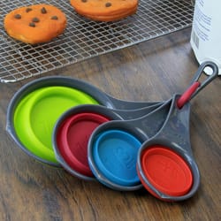 Squish 1/4, 1/3, 1/2 and 1 cups Polypropylene/TPR Assorted Measuring Cup Set