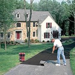 Black Jack Drive-Maxx 700 Matte Black Water-Based Rubberized Asphalt Driveway Sealer 4.75 gal