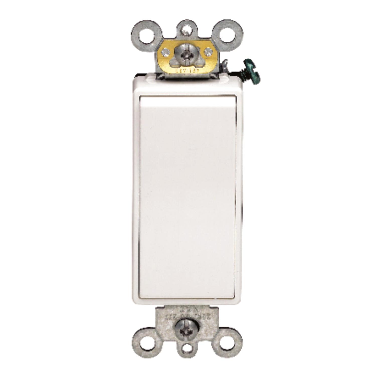 05623-2WS Leviton Decora Plus 20 amps Rocker Switch White 1  sku 05623-2WS