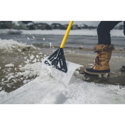 Snow Shovels & Pushers - Ace Hardware