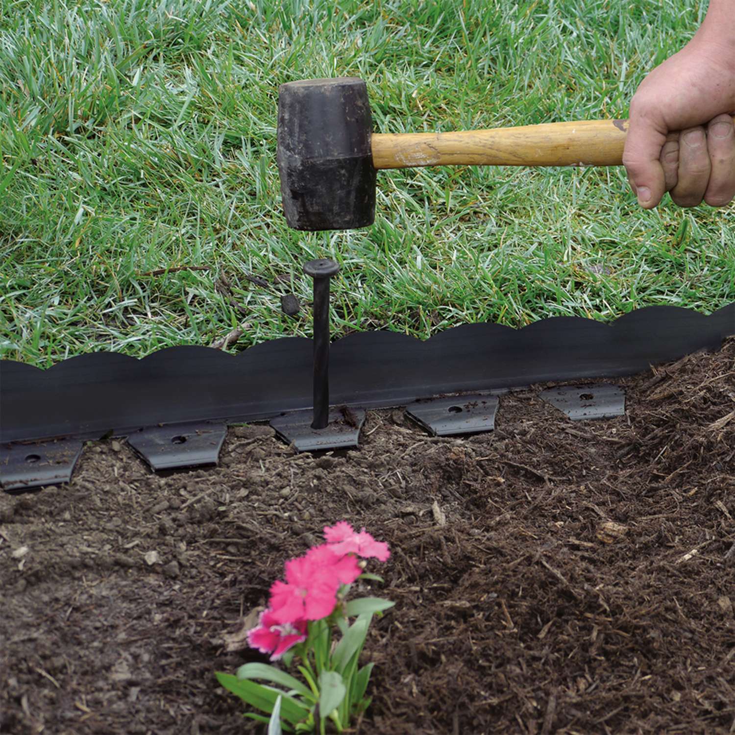 60 ft. No-Dig Plastic Landscape Edging Kit