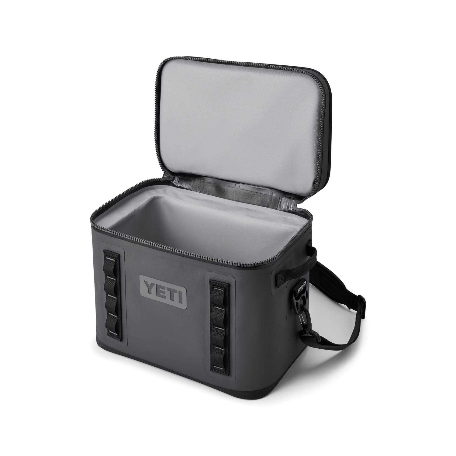 New With Tags Yeti Hopper Flip 18 Soft Cooler Charcoal Pizza Ranch