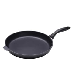 Swiss Diamond Cast Aluminum Pan with Lid 12.5 in. 3.2 qt Black