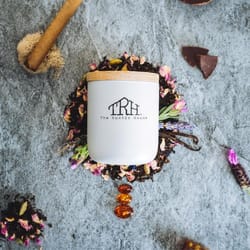 The Rustic House White Signature Scent Candle 8 oz