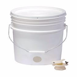 Little Giant 20 qt Bee Bucket