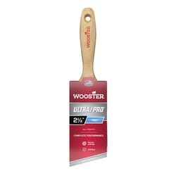 Wooster Ultra/Pro 2-1/2 in. Firm Angle Paint Brush