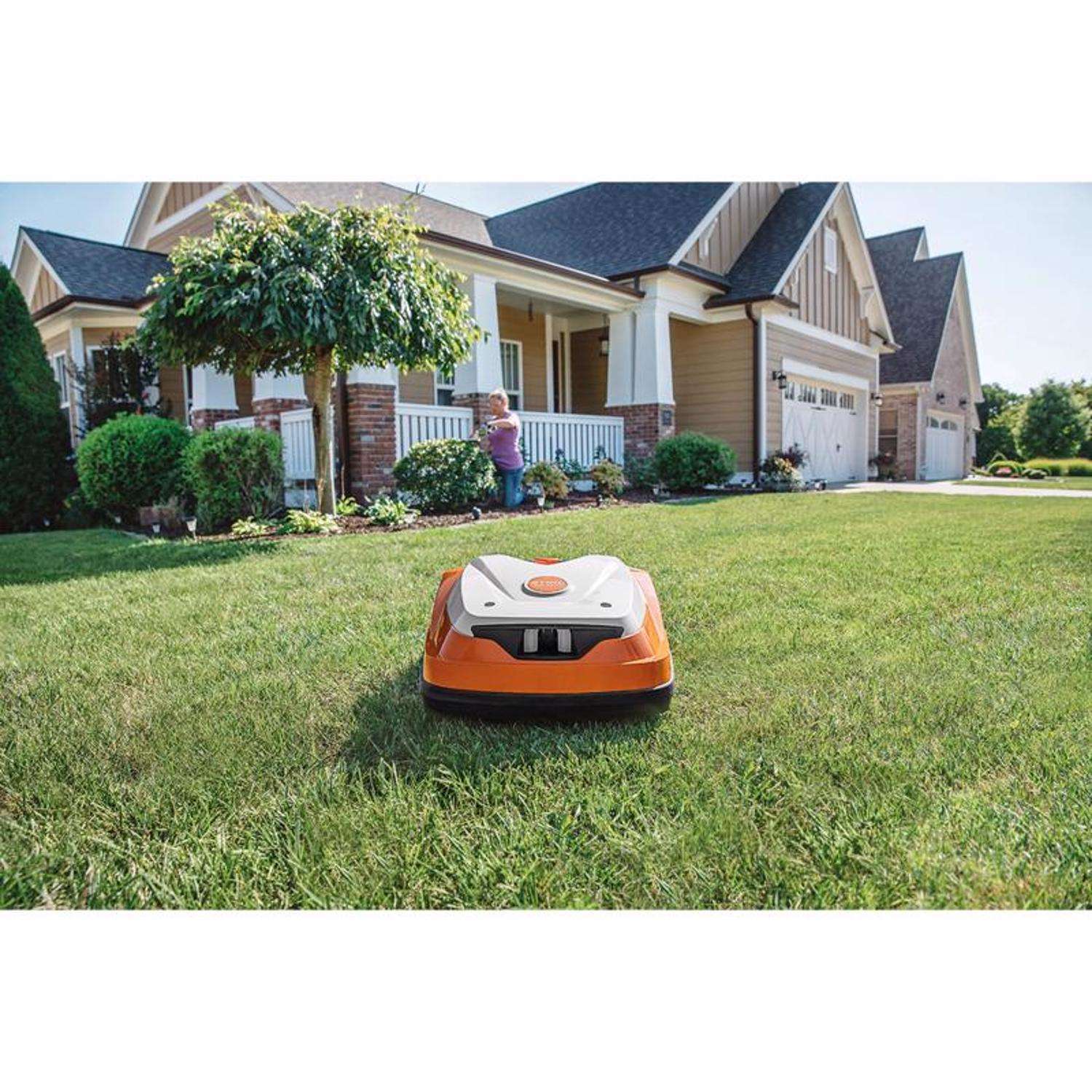 Stihl imow robotic online lawn mower