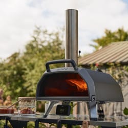 Ooni Karu 2 Pro Charcoal/Wood Chunk Outdoor Pizza Oven Foundry Black