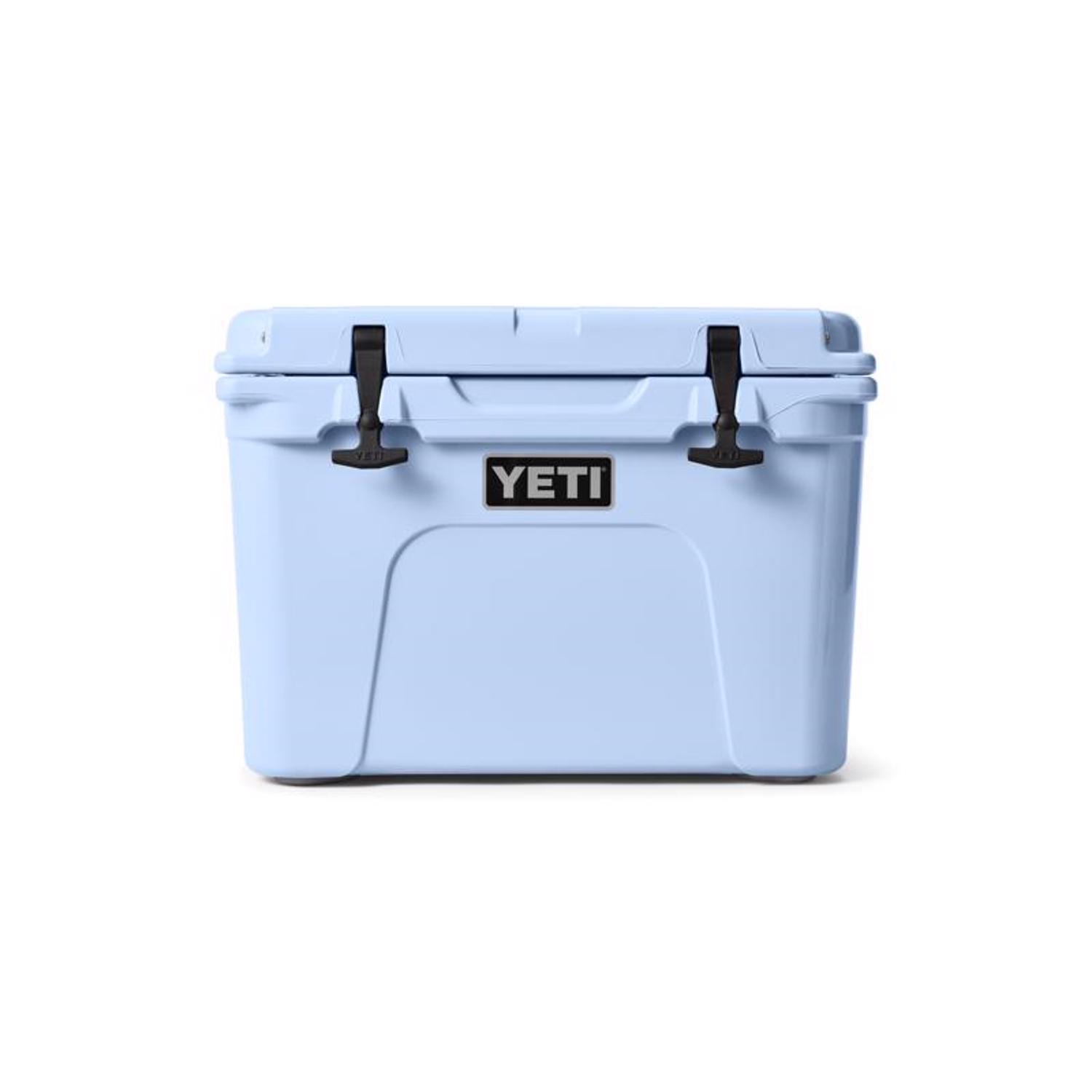 YETI Tundra 35 Big Sky Blue 39 can Hard Cooler Mfr