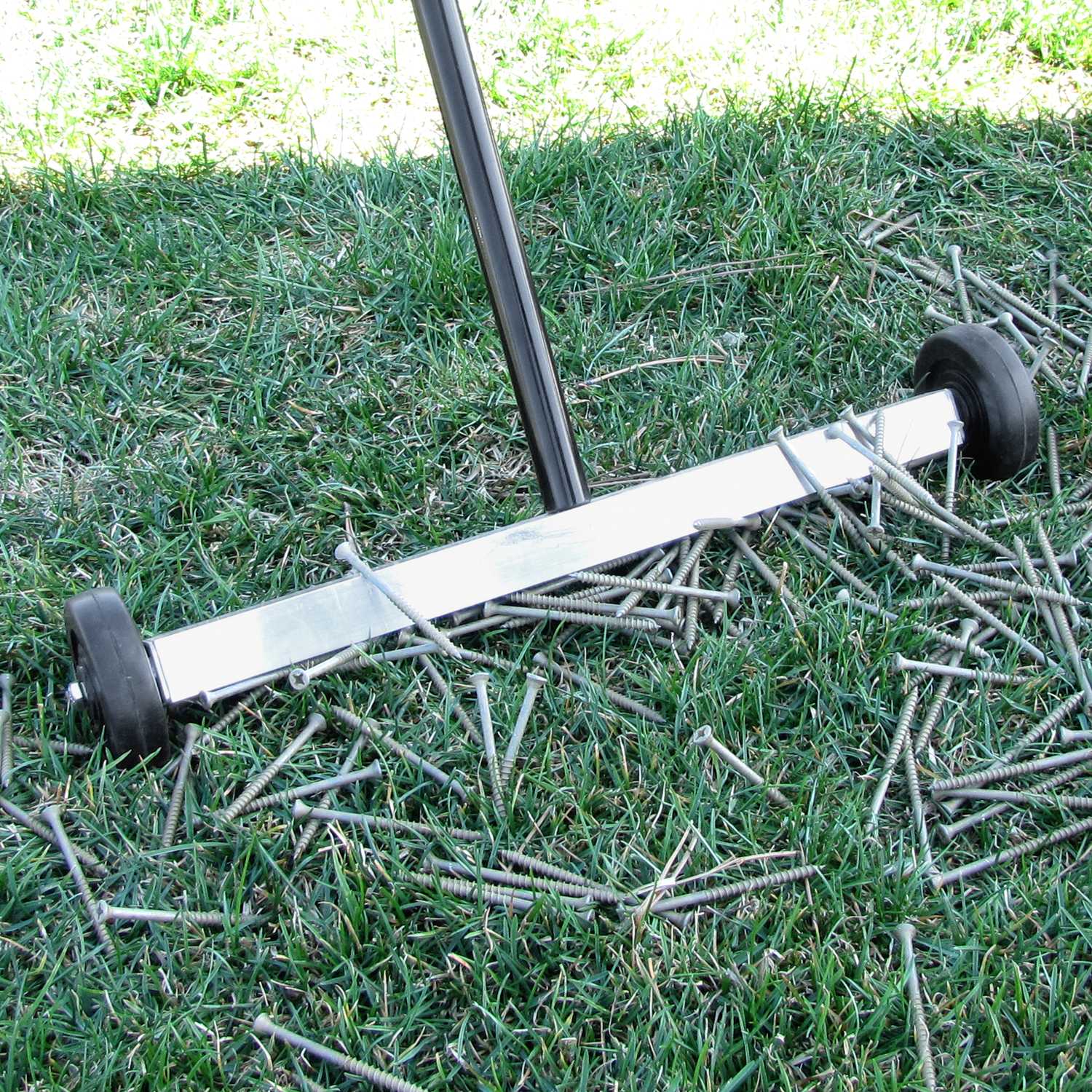 Master 41 in. Mini Sweeper Ceramic 30 lb. pull Black Ace Hardware