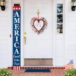 Glitzhome Patriotic/Americana Berry Heart Wreath Foam/Rattan/Paper/Iron 1 pc