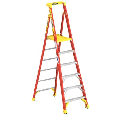 Werner 6 ft. H Aluminum Platform Ladder Type IA 300 lb. capacity Werner 6 ft. H Aluminum Platform Ladder Type IA 300 lb. capacity