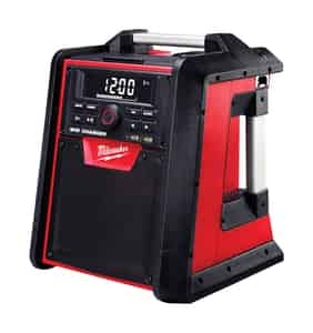 Milwaukee  M18  18 volt Lithium-Ion  Worksite Radio and Charger  1 pc. 