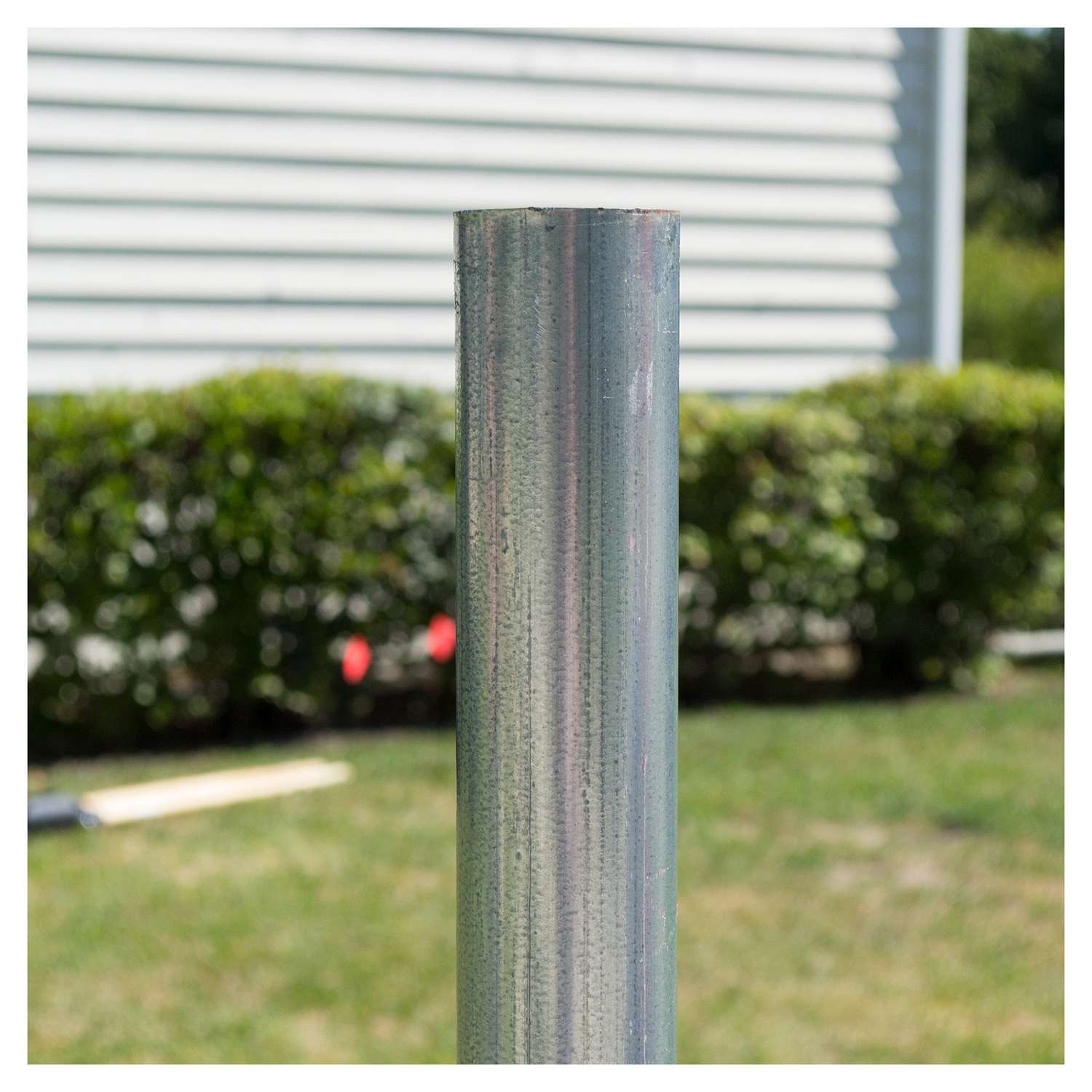 Painted Iron Y Angle Fencing Pole, For Compound Wall, Size