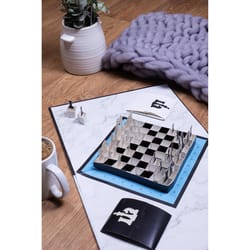Fizz Pop Up Chess Game Black/White