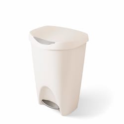 Umbra Brim Step 13 gal Sand Polypropylene Trash Can