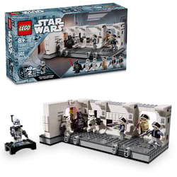 LEGO Star Wars Boarding the Tantive IV Assorted 502 pc