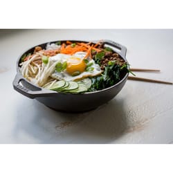 Lodge Cast Iron Wok 9 in. Black