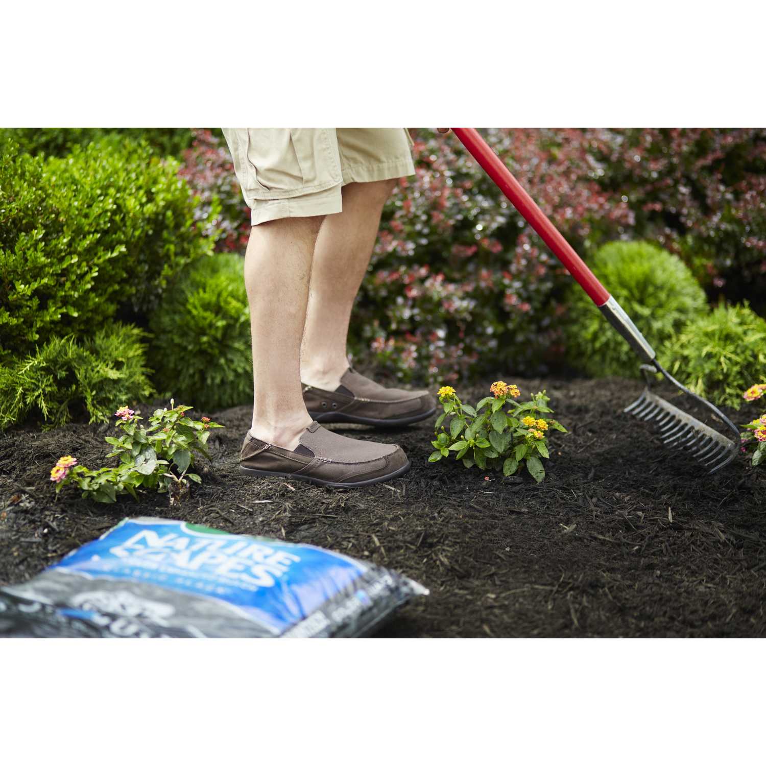 Scotts Nature Scapes Classic Black Bark ColorEnhanced Mulch 2 cu. ft