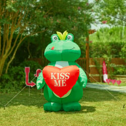 Glitzhome Frog Holding Valentine Heart Inflatable Polyester 1 pc