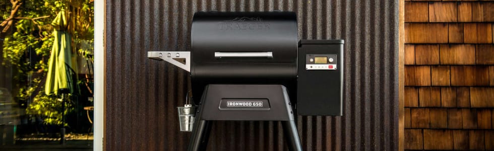 Traeger Ironwood® 650 Wood-Fired Pellet Grill