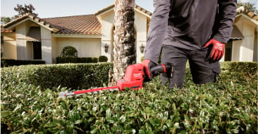 M12 FUEL™ 8 inch Hedge Trimmer