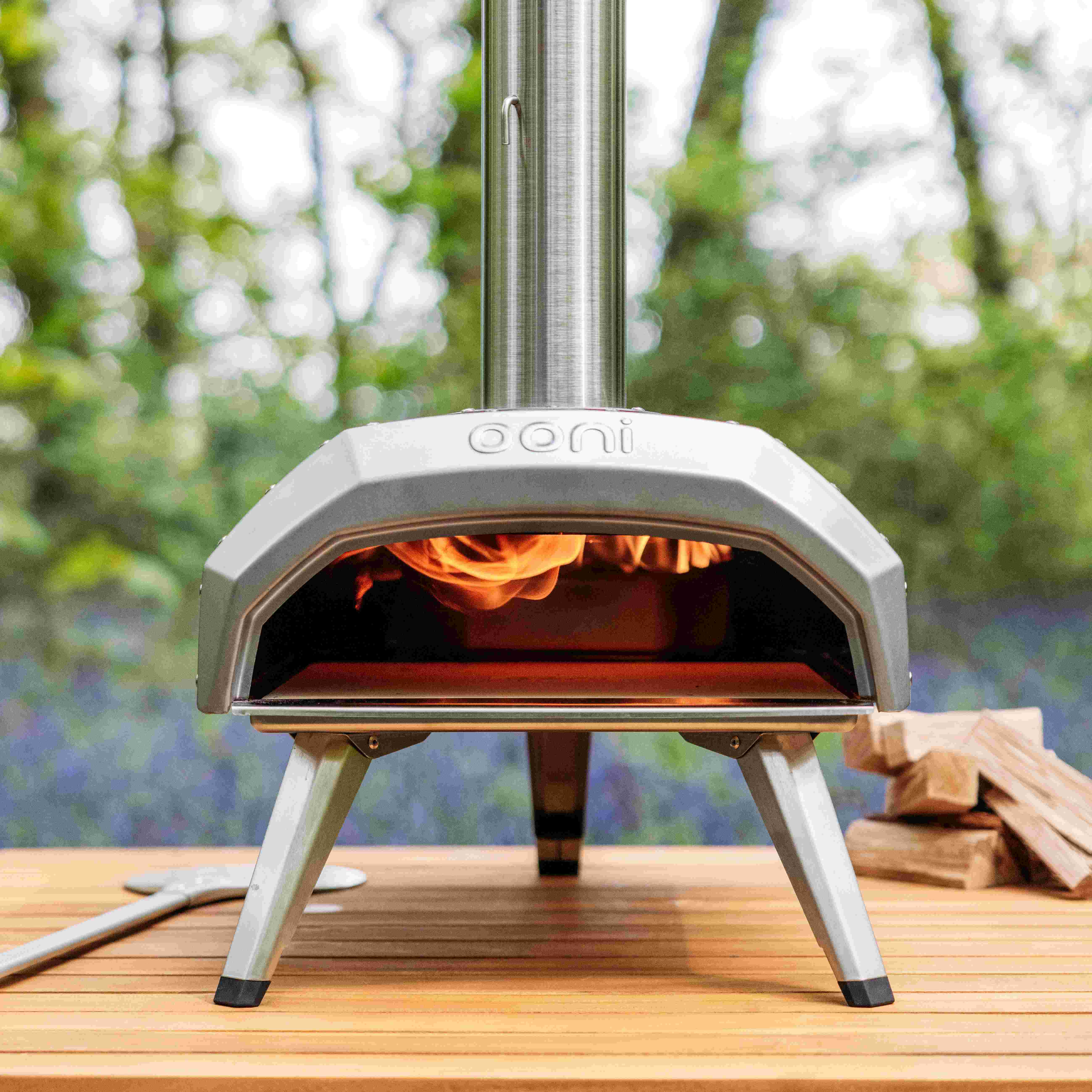 Ooni Karu 12 in. Charcoal/Wood Chunk Outdoor Pizza Oven Silver