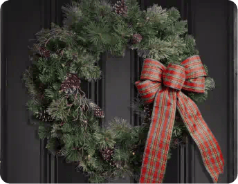 Christmas Wreaths & Garlands
