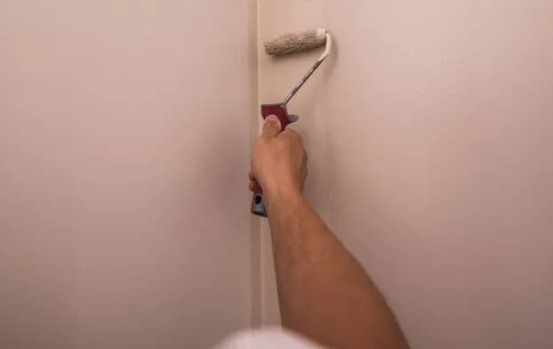 How To Paint A Corner Where Two Walls Meet