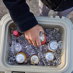 YETI ROADIE 24 HARD COOLER - Benson Lumber & Hardware