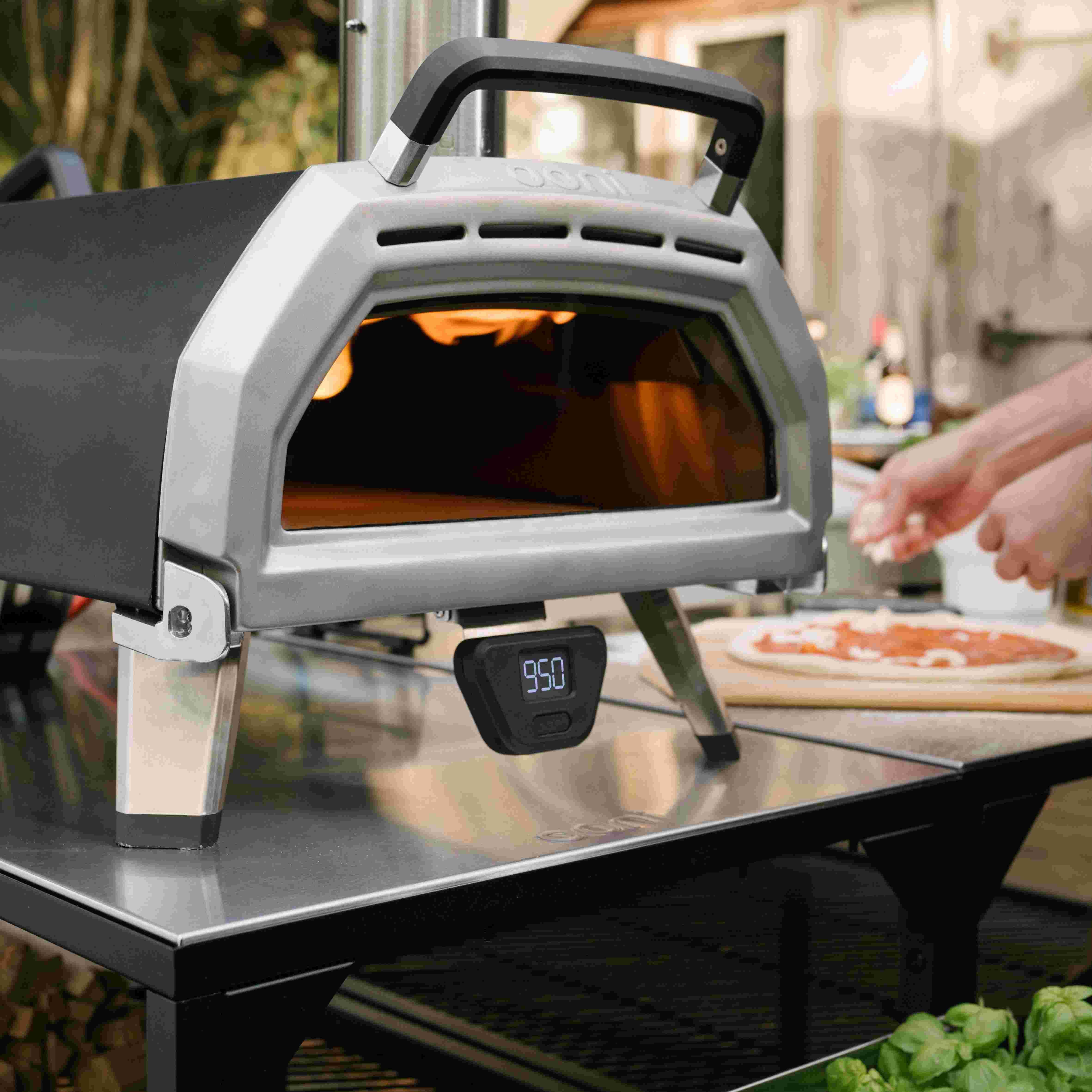 Ooni Karu 16 Charcoal/Wood Outdoor Pizza Oven - Ace Hardware