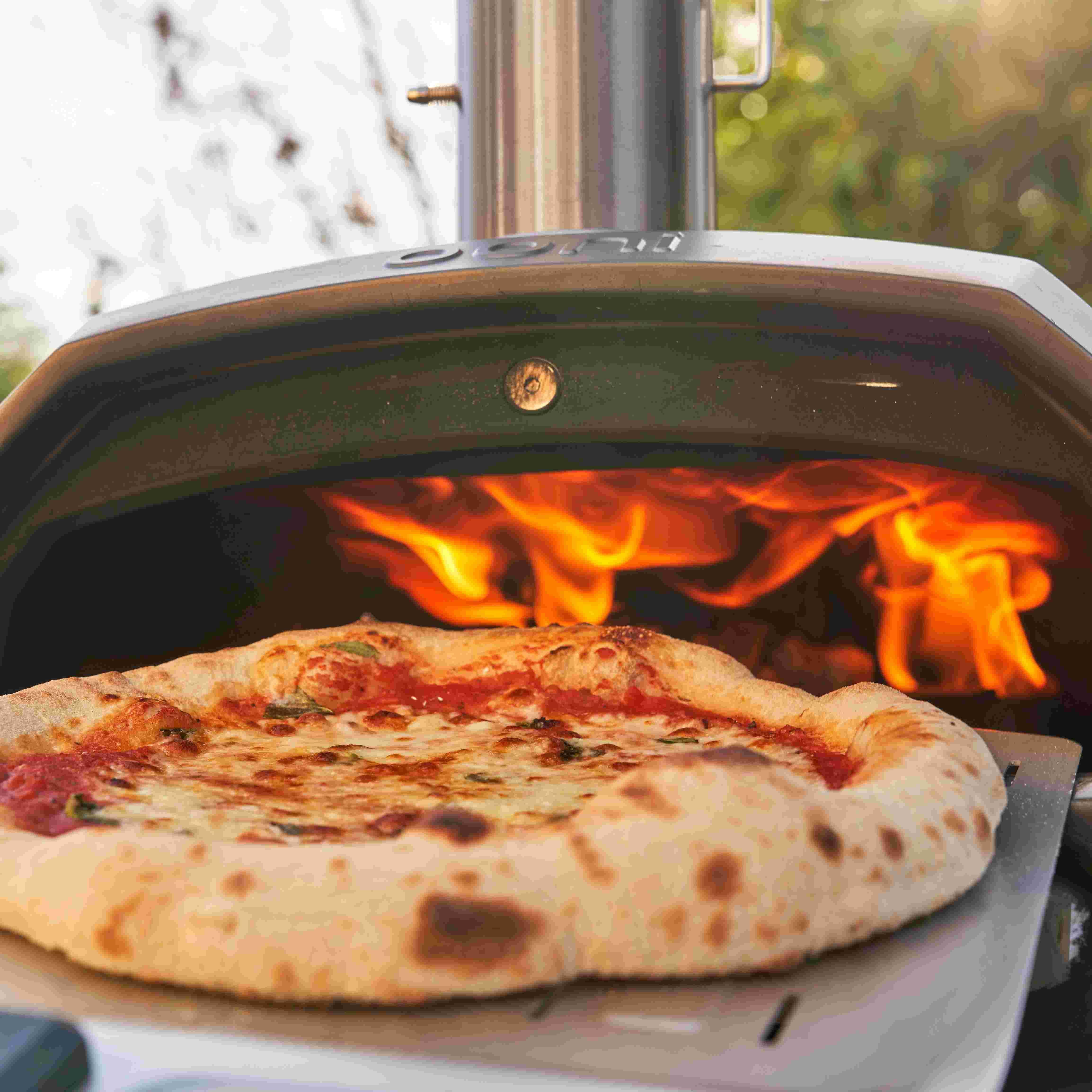 Flames inside Ooni Karu 2 with Pizza Cooking