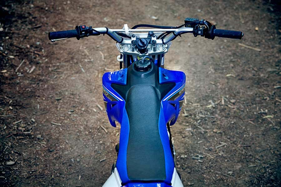 2019 TT R125LE Yamaha Blue ride Highlight Image