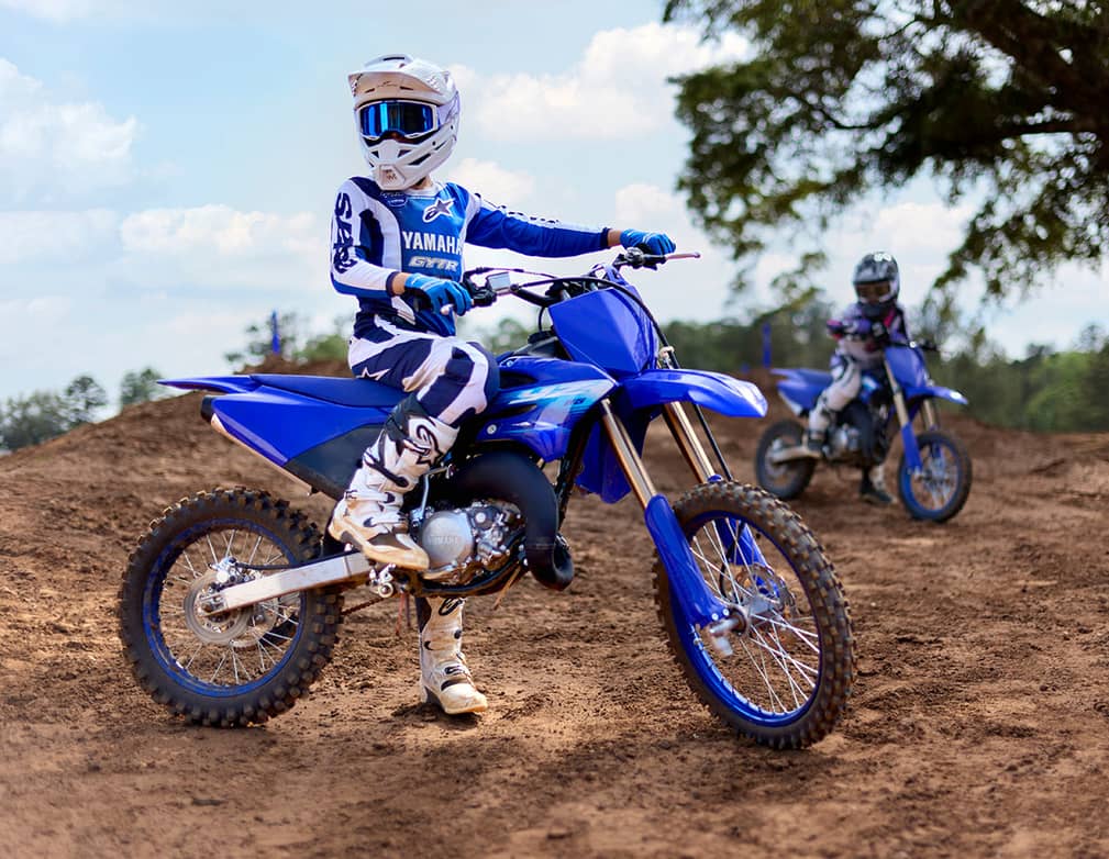 Action image of 2027 YZ85LW