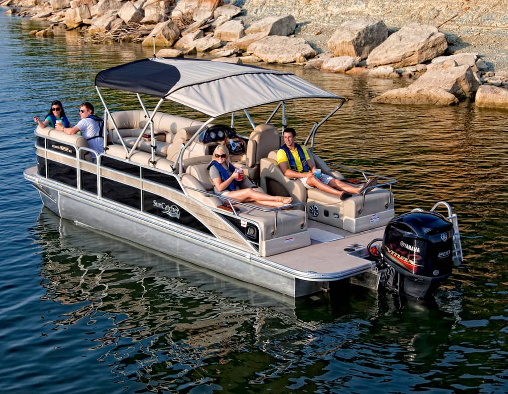 Action image of VF200 VMAX SHO