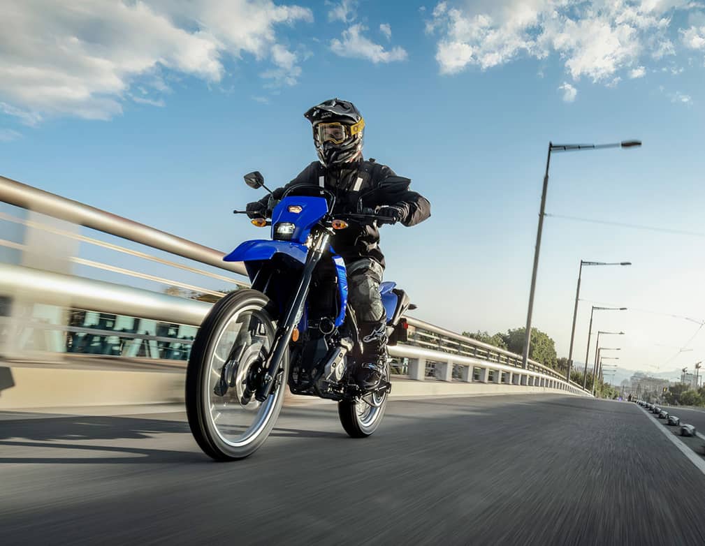 Action image of 2027 WR125R