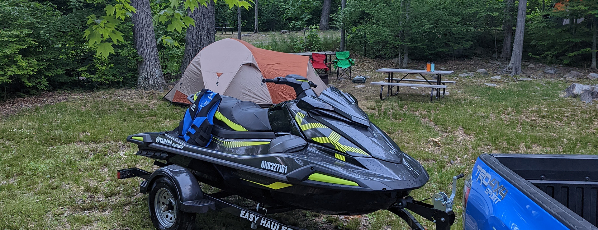 Pourquoi vous DEVRIEZ partir en camping avec un bateau ou une motomarine!