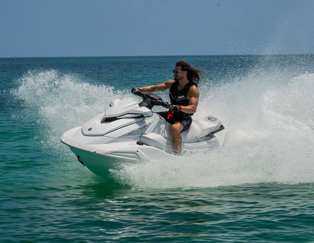 Action image of VX Cruiser HO 2027