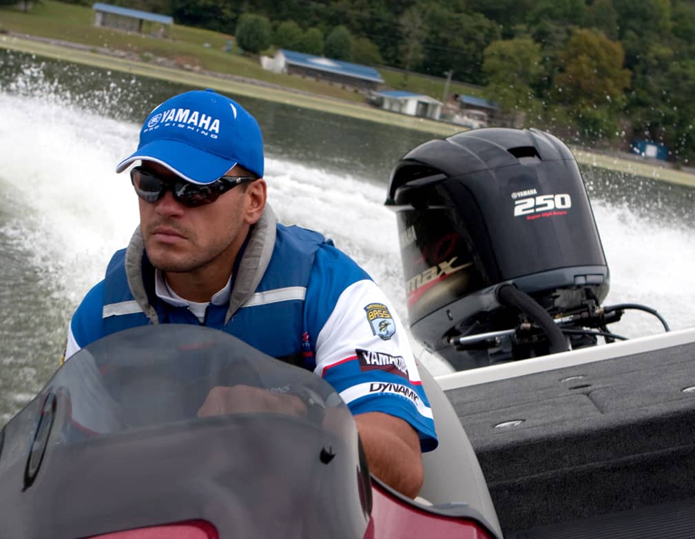 Action image of VF250 VMAX SHO