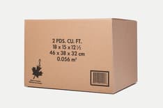 Boîte en carton ondulé brun présentant les dimensions, une feuille d’érable, le texte « Fabriqué au Canada » et un code à barres. 