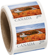 Rouleau de 50 timbres au tarif des envois surdimensionnés illustrant la rivière Restigouche, au Nouveau-Brunswick.