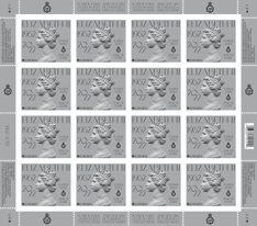 Feuillet de 16 timbres avec le texte « Jubilé de platine de Sa Majesté la reine Elizabeth II » et l’emblème commémoratif sur fond argenté.  