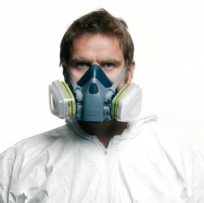 3m_half_facepiece_reusable_respirator_7503_37083_large_4.jpg