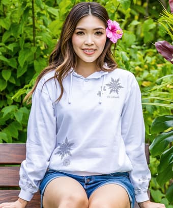 Snowflake Lace - White Long Sleeve Lightweight Pullover